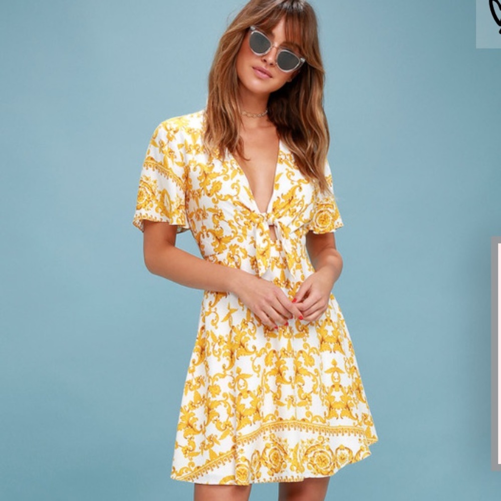 Lulu’s white and yellow skater dress